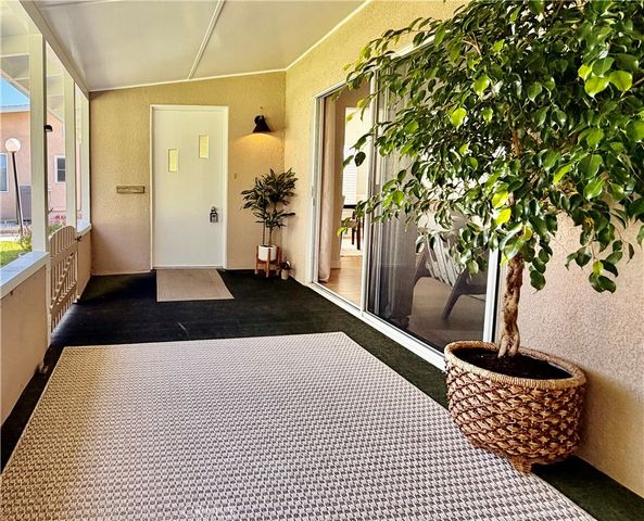 13560 Medinac Lane 102 L, Seal Beach, CA 90740