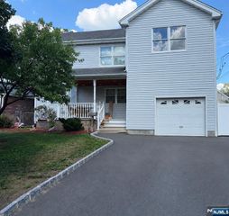 71 View Street, Bergenfield, NJ 07621