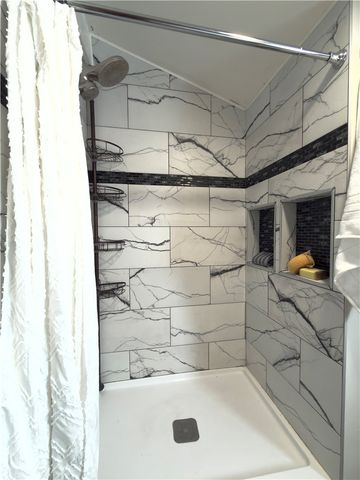 188 Estall Road, Greece, NY 14616