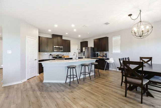 1303 Swan Court, San Antonio, TX 78245