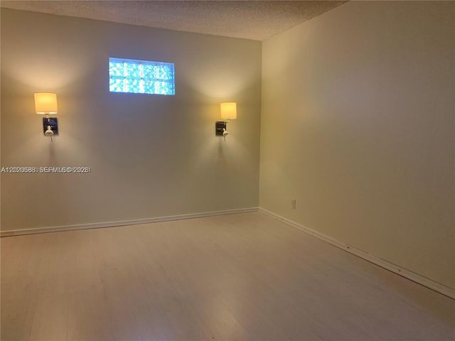 2731 Taft St 311, Hollywood, FL 33020