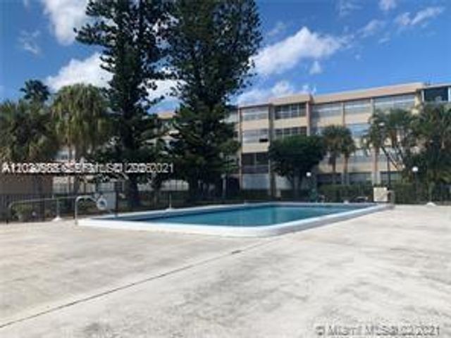 2731 Taft St 311, Hollywood, FL 33020