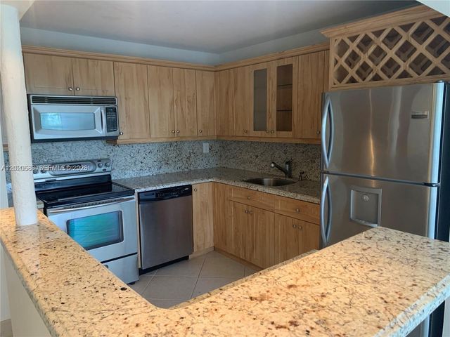 2731 Taft St 311, Hollywood, FL 33020