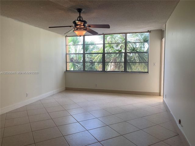 2731 Taft St 311, Hollywood, FL 33020