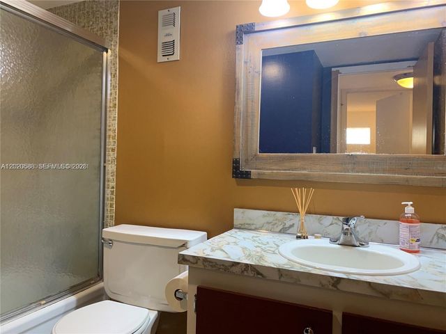 2731 Taft St 311, Hollywood, FL 33020