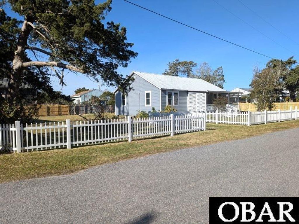 Image 31 of property listing at 106 Cedar Rd Lot 84, Ocracoke, NC 27960