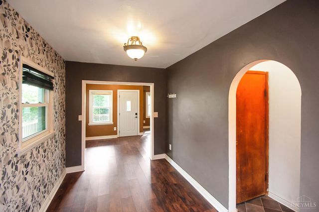 8141 Lesourdsville West Chester Road, West Chester, OH 45069