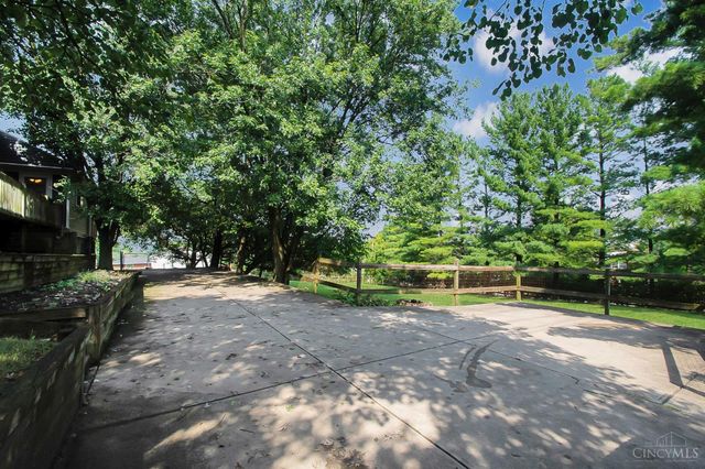 8141 Lesourdsville West Chester Road, West Chester, OH 45069