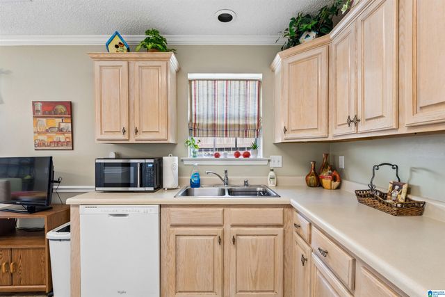144 WARWICK CIRCLE, Alabaster, AL 35007