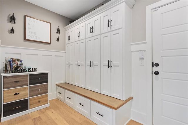 809 Bridgeshire Drive, Raymore, MO 64083