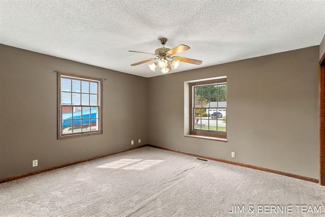 3114 Fox Fire Trail, Zeeland, MI 49464