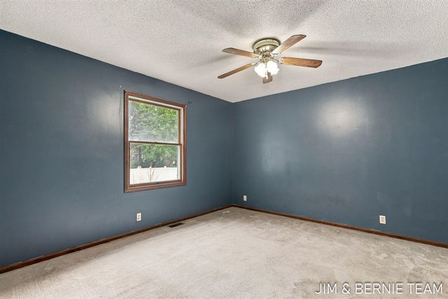 3114 Fox Fire Trail, Zeeland, MI 49464