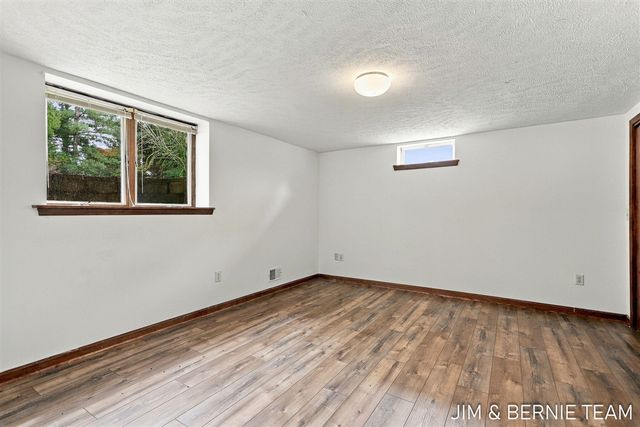 3114 Fox Fire Trail, Zeeland, MI 49464