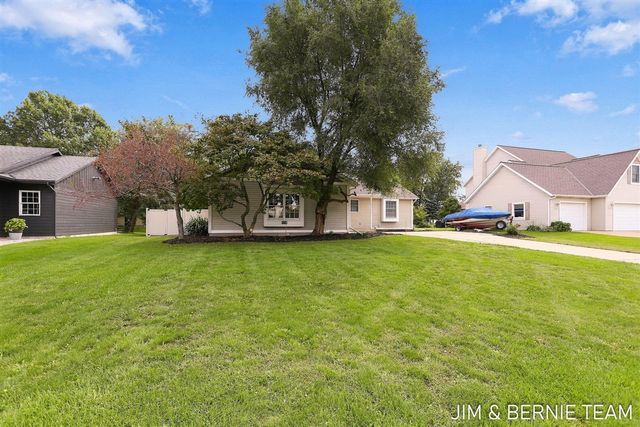 3114 Fox Fire Trail, Zeeland, MI 49464
