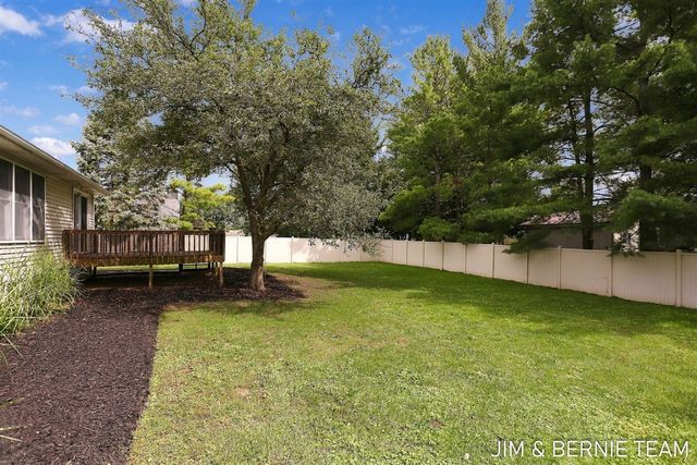 3114 Fox Fire Trail, Zeeland, MI 49464