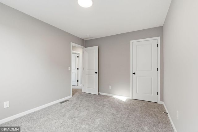 2627 Ivan Avenue NE, Saint Michael, MN 55376