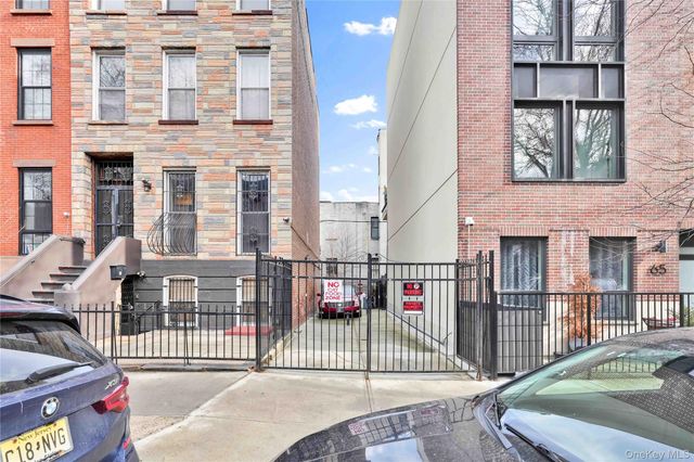 63 Irving Place, Brooklyn, NY 11238