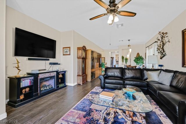 7716 Pine Warbler Way, North Las Vegas, NV 89084