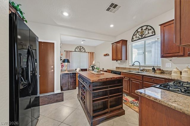 7716 Pine Warbler Way, North Las Vegas, NV 89084