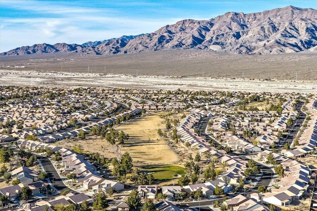 7716 Pine Warbler Way, North Las Vegas, NV 89084