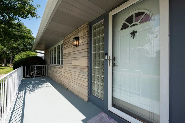 2690 Burnaby Drive, Columbus, OH 43209