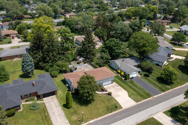 2690 Burnaby Drive, Columbus, OH 43209