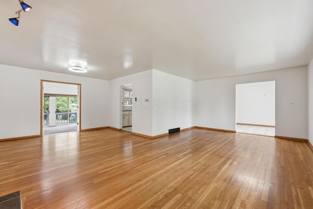 2690 Burnaby Drive, Columbus, OH 43209