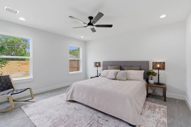 5603 Rue Street, Houston, TX 77033