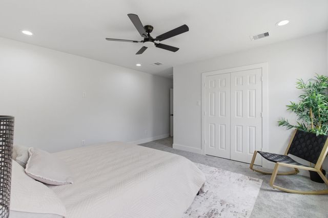 5603 Rue Street, Houston, TX 77033