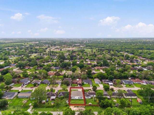 5603 Rue Street, Houston, TX 77033