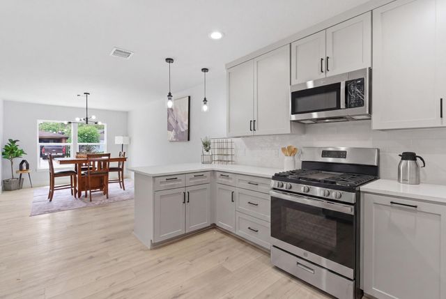 5603 Rue Street, Houston, TX 77033