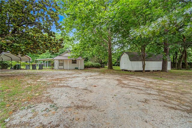 1405 N 40th Street, Springdale, AR 72762