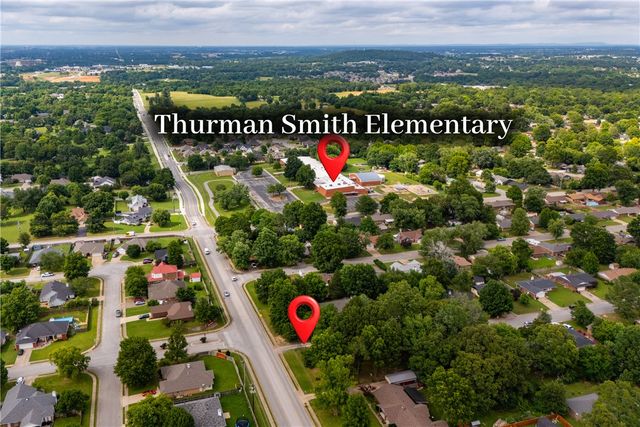 1405 N 40th Street, Springdale, AR 72762