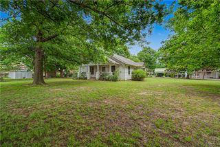 1405 N 40th Street, Springdale, AR 72762