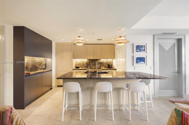 5875 Collins Ave 503, Miami Beach, FL 33140