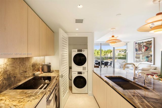 5875 Collins Ave 503, Miami Beach, FL 33140
