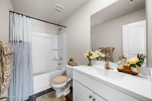 377 Rustling Way, Zebulon, NC 27597