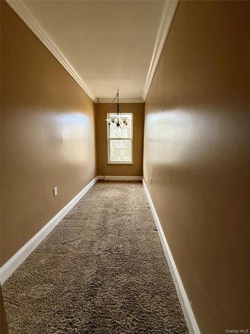 6 Deer Ct Drive, Middletown, NY 10940