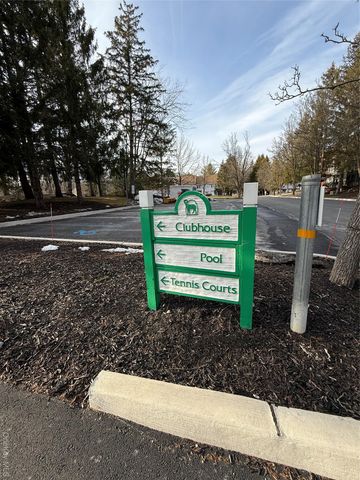 6 Deer Ct Drive, Middletown, NY 10940