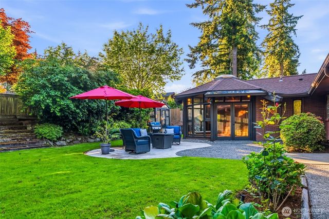 802 San Juan Avenue, Fircrest, WA 98466