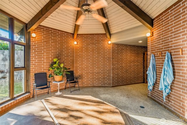 802 San Juan Avenue, Fircrest, WA 98466