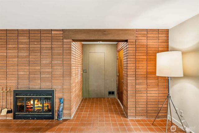 802 San Juan Avenue, Fircrest, WA 98466