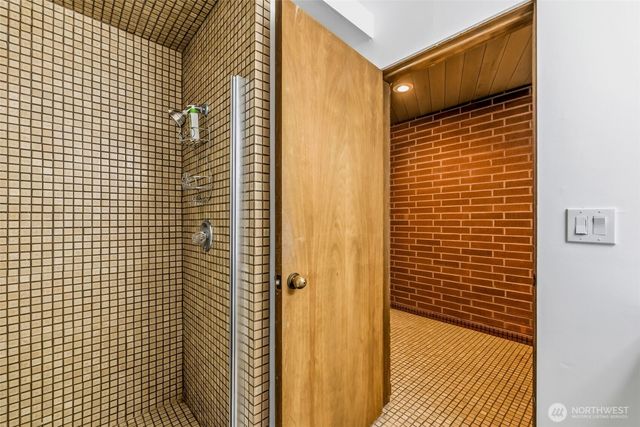 802 San Juan Avenue, Fircrest, WA 98466