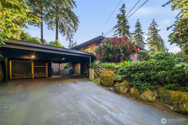 802 San Juan Avenue, Fircrest, WA 98466
