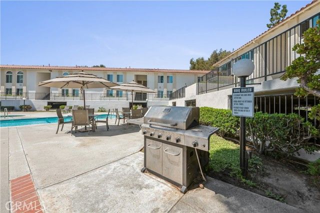 18225 Kingsdale Avenue 115, Redondo Beach, CA 90278