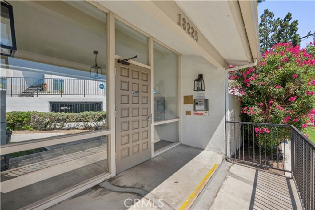 18225 Kingsdale Avenue 115, Redondo Beach, CA 90278