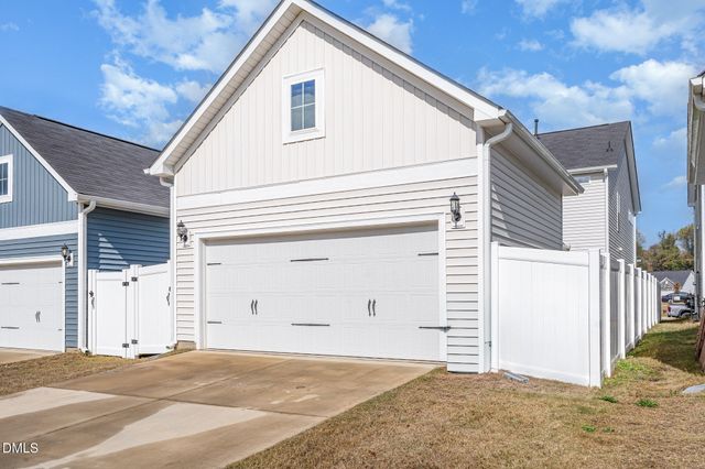 205 Buckhorn Branch Park, Clayton, NC 27520