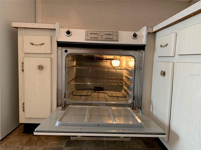 8126 112TH STREET 203, Seminole, FL 33772