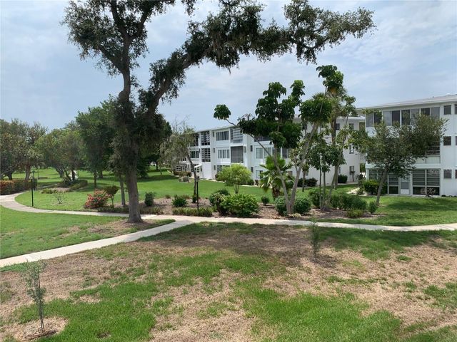 8126 112TH STREET 203, Seminole, FL 33772