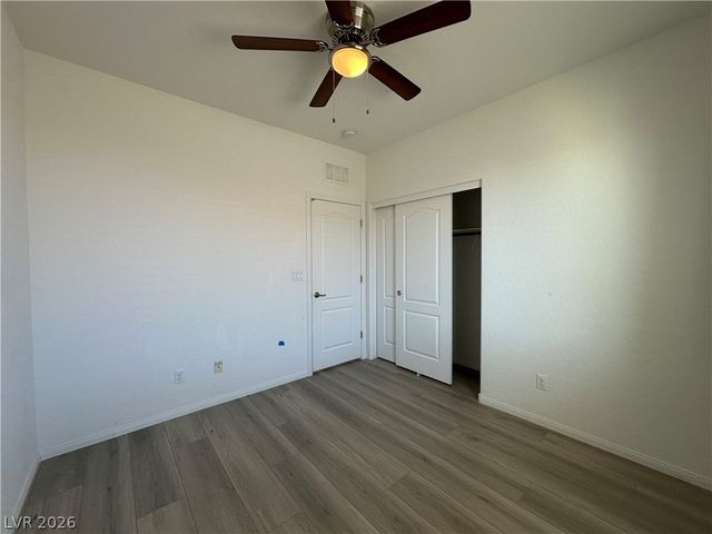 9325 Goldenbush Court, Las Vegas, NV 89148